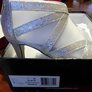 Silver Glitter pumps